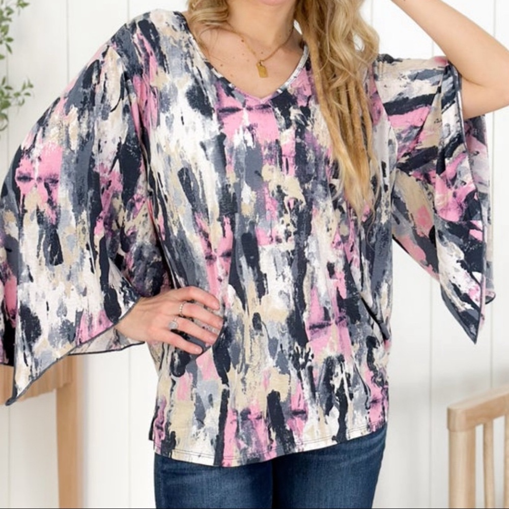Sew In Love New Pink Abstract V Neck 3/4 Bell Sleeve Oversize Fit Top Boutique